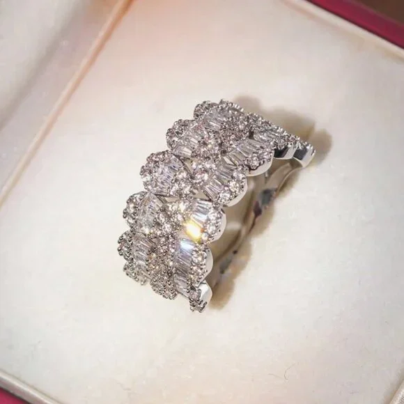 14k White Gold Baguette Diamond Ring Band